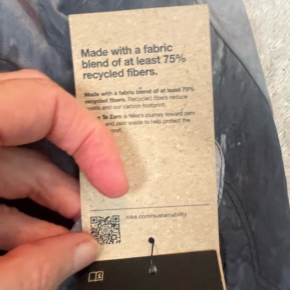 NWT Nike Women's Trail Running Shorts Sz XS Repel Gray Tie Dye Zipper Pockets - Picture 7 of 16